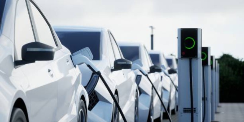 EV Charging Stations vs Home Charging: Pros, Cons, and Real-Life Use Cases